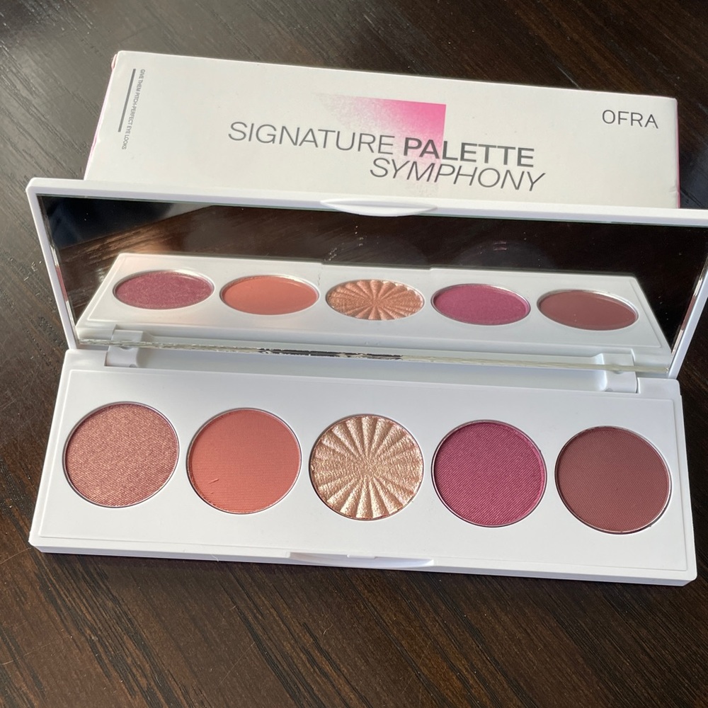 OFRA Signature Palette - Symphony. NIB.